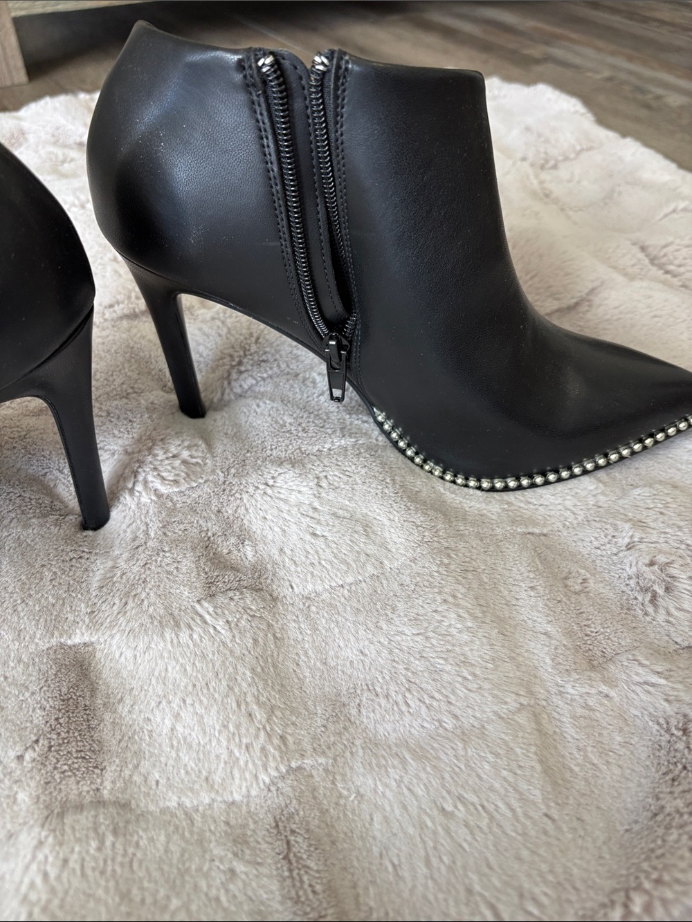 BCBGeneration Black Pointed Toe Stud-Trim Mules - Picture 4 of 4